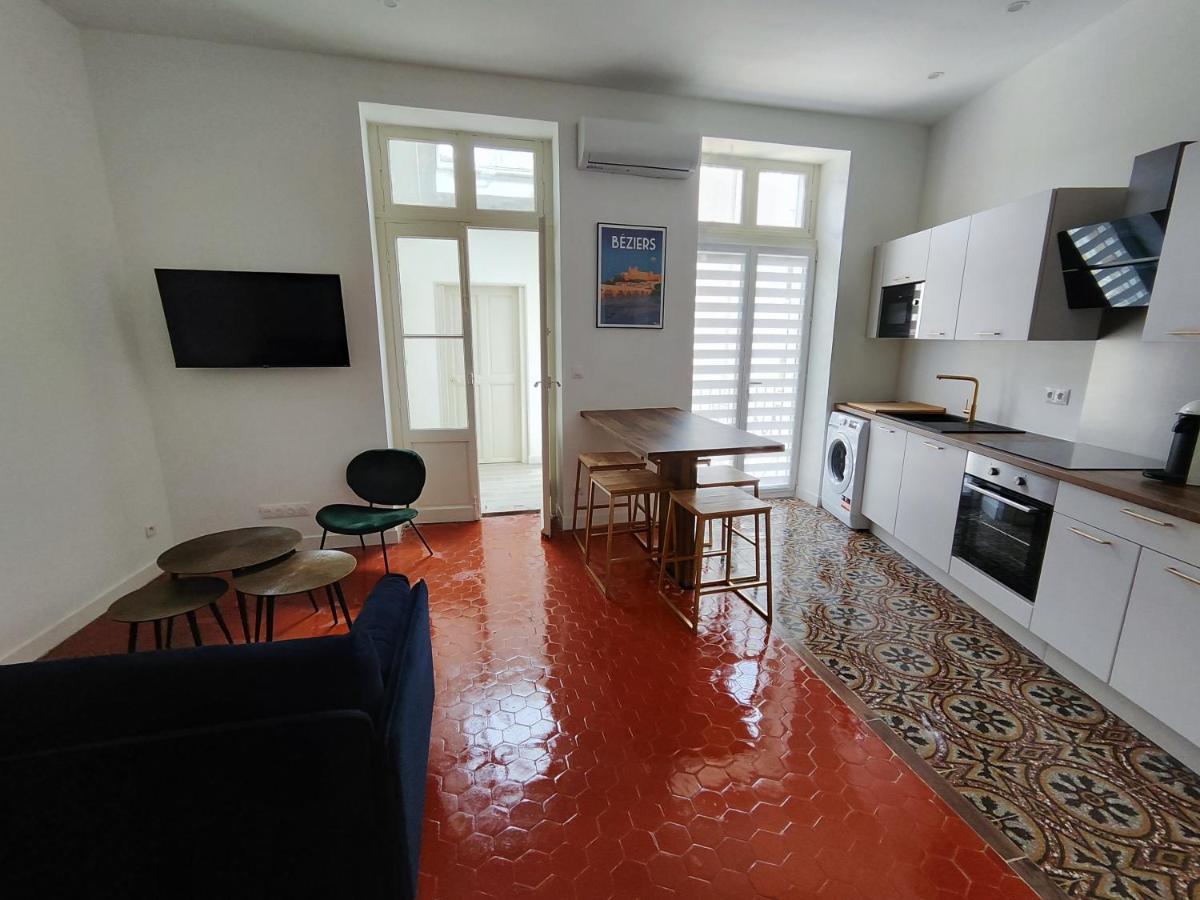 Bright And Modern 3-Bedroom Apartment, 90M2 With Air Condition, In Безье Экстерьер фото