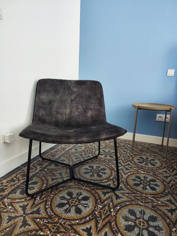 Bright And Modern 3-Bedroom Apartment, 90M2 With Air Condition, In Безье Экстерьер фото