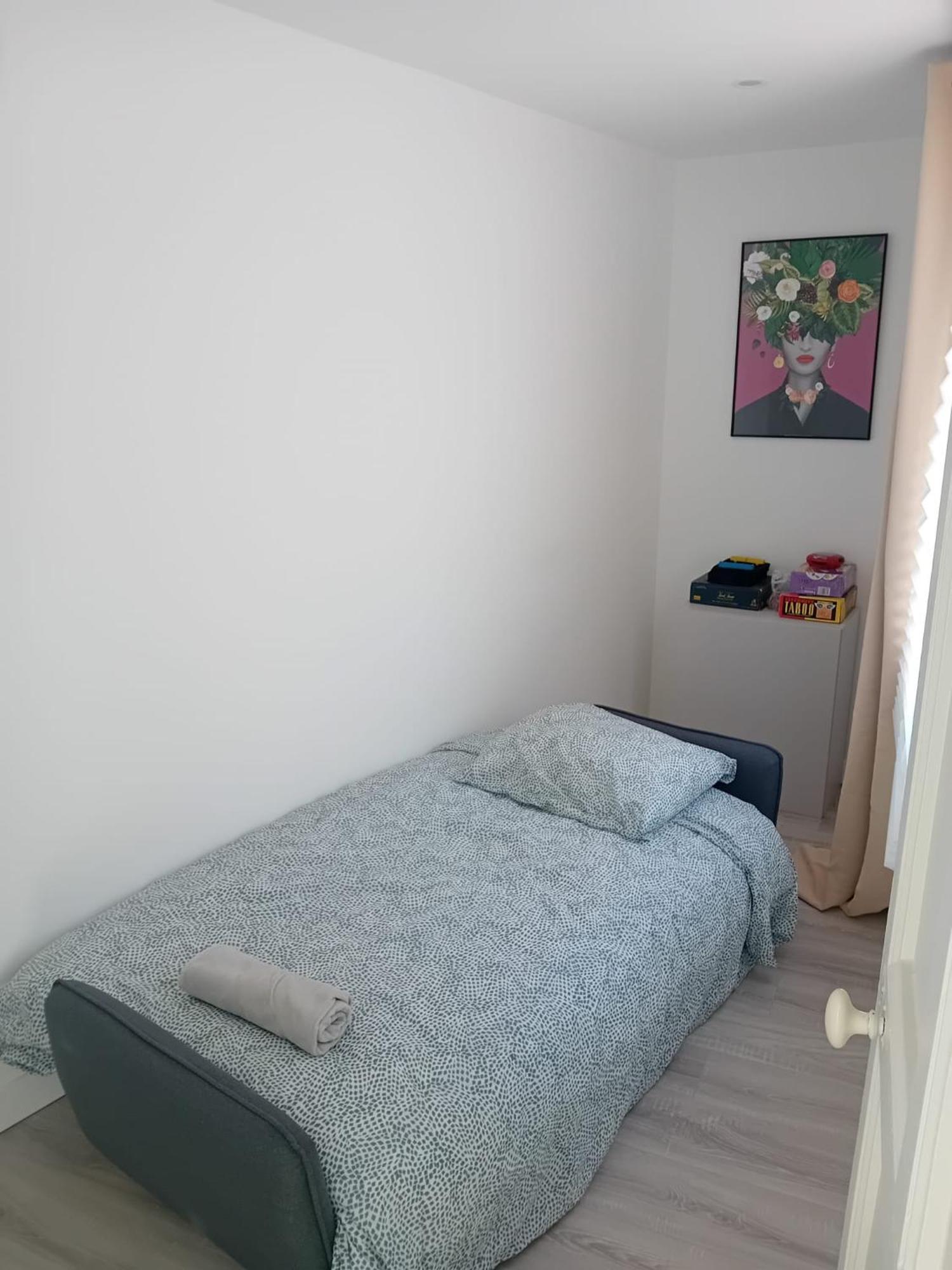 Bright And Modern 3-Bedroom Apartment, 90M2 With Air Condition, In Безье Экстерьер фото